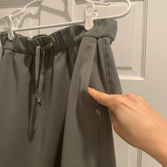 Lululemon On The Fly Skirt - Picture 5 of 9